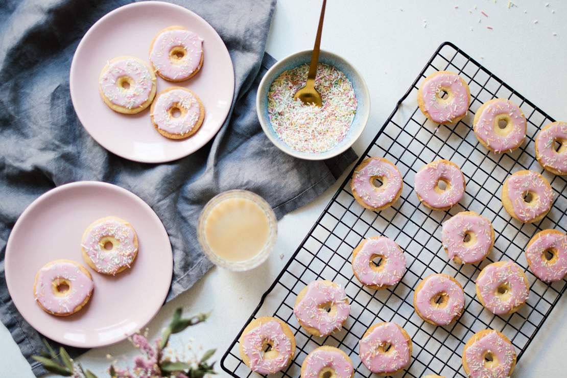 R329 Vegan cut-out sugar cookies