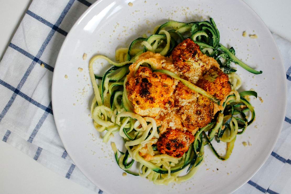 R85 Zoodles mit Cashewsoße