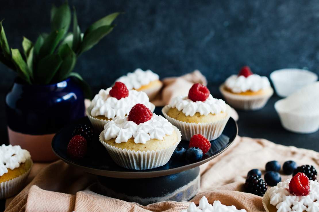 R161 Vegan, Stuffed Raspberry Muffins