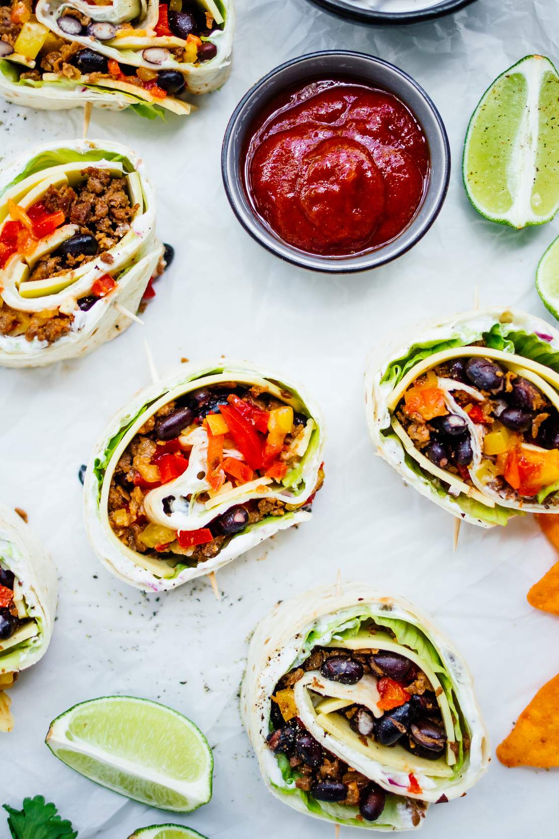 R616 Vegane Wrap-Röllchen mit Bohnen & „Hack“