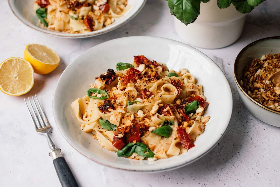 R605 Pasta with Creamy White Bean Sauce and Garlicky Breadcrumb Topping