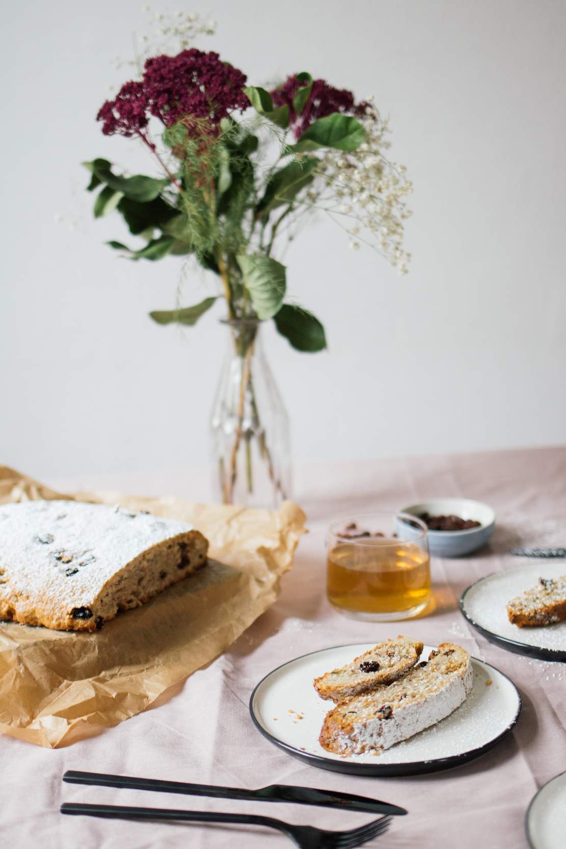 R325 Vegan Christmas stollen