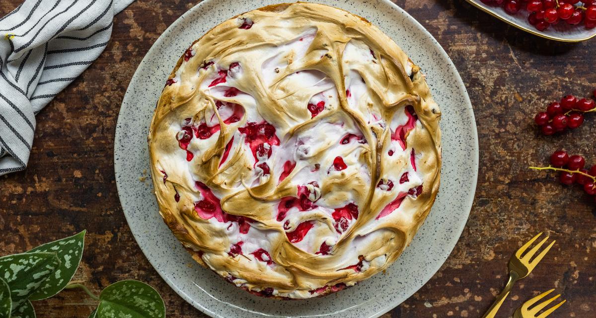 Vegan Red Currant Meringue Cake