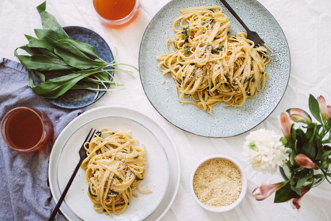 R273 Spring pasta with wild garlic and lemon