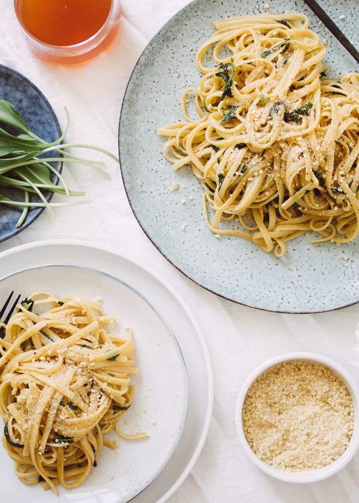 Vegan Cabbage and Onion Pasta - Zucker&Jagdwurst