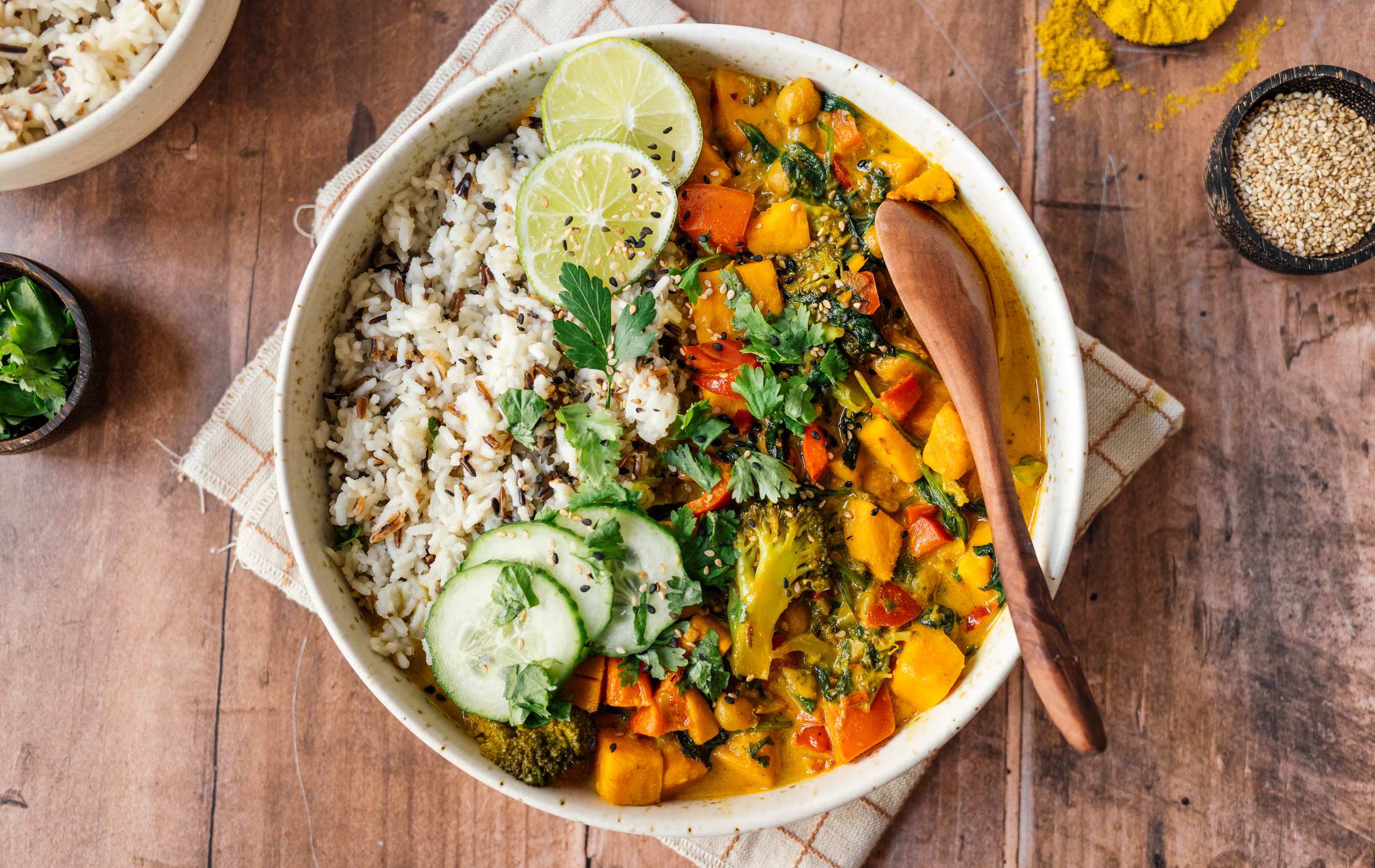Einfaches, veganes Gemüsecurry mit Reis - Zucker&amp;Jagdwurst