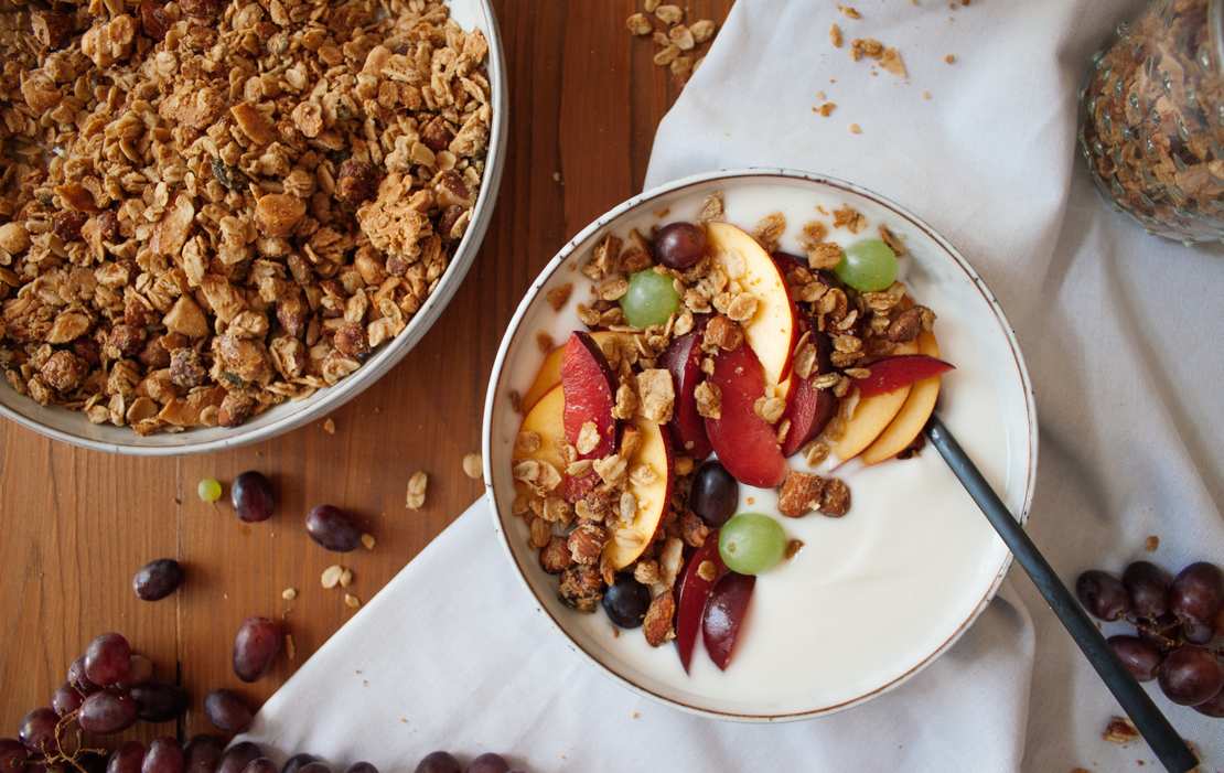 Selbstgemachtes Tahini-Granola