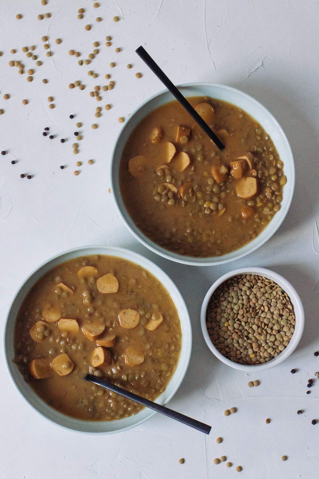 R227 Gebrannte Linsensuppe mit veganen Wienern