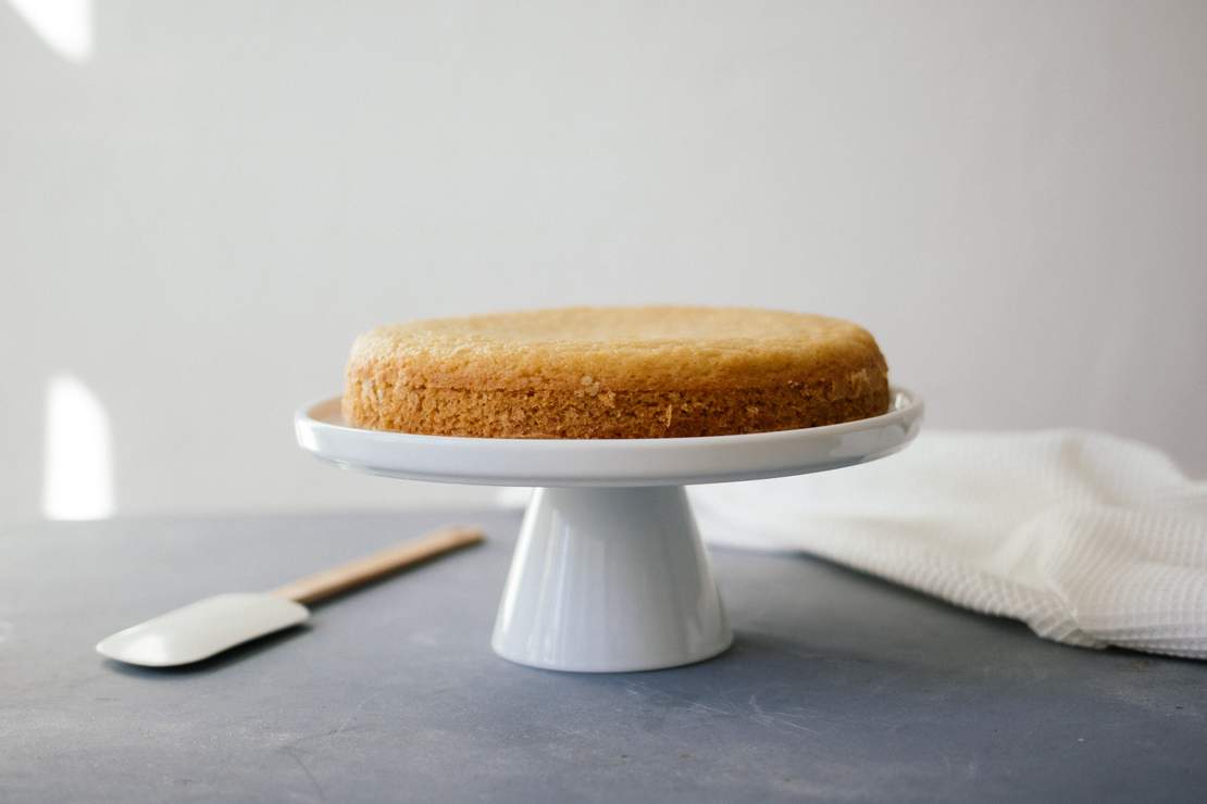 R8 Vegan sponge cake