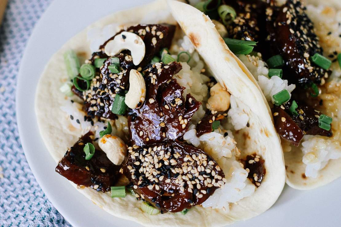R50 Vegane Teriyaki Mock Chicken Tacos