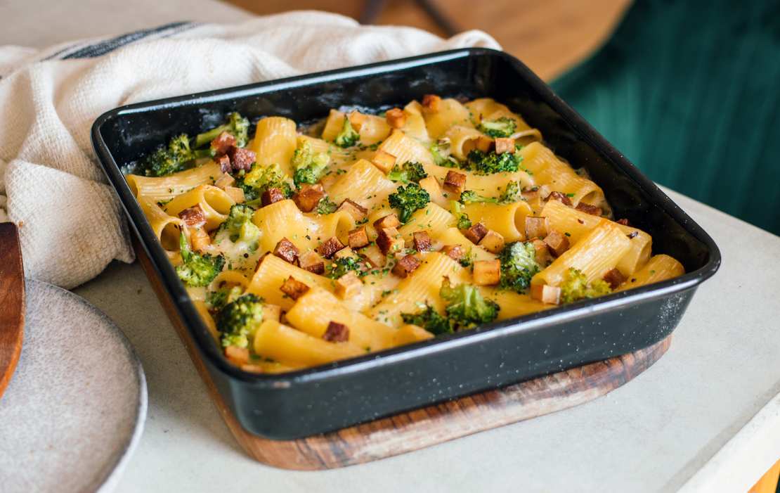 Veganes Nudel-Schinken-Gratin mit Brokkoli - Zucker&Jagdwurst