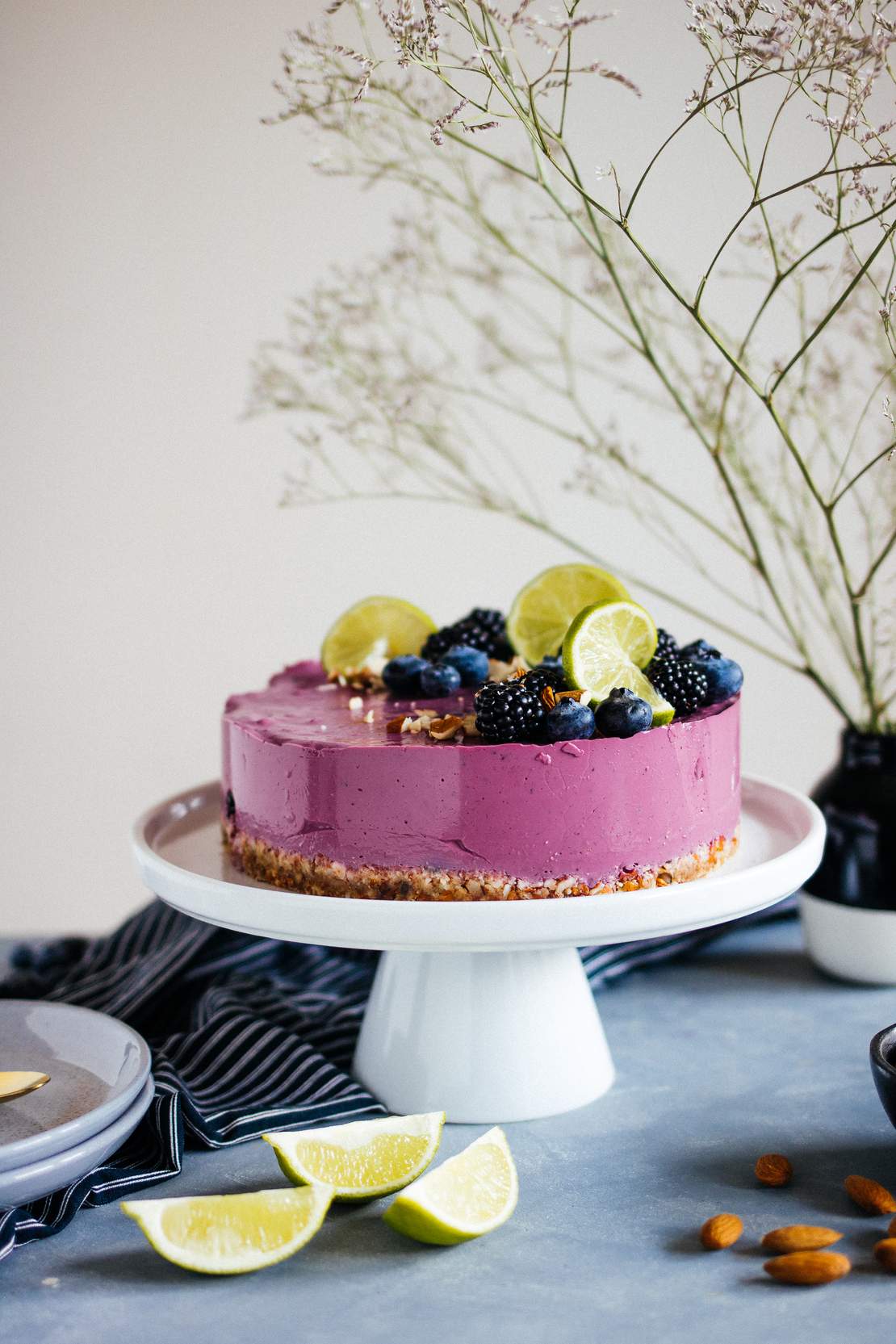 Vegan No-Bake Blackberry Cake