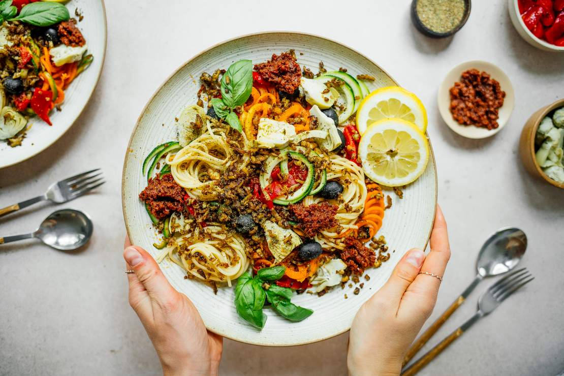 R839 Zoodlesalat mit Shredded Tofu