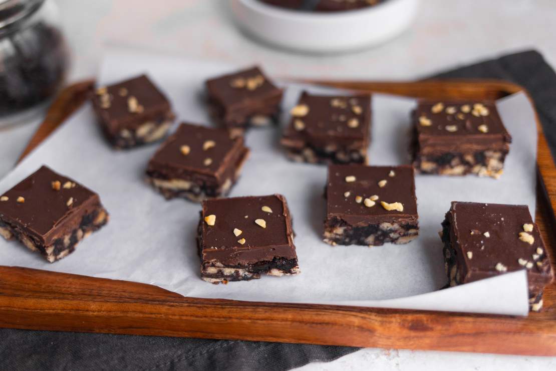 R863 Vegan Chocolate Tiffin