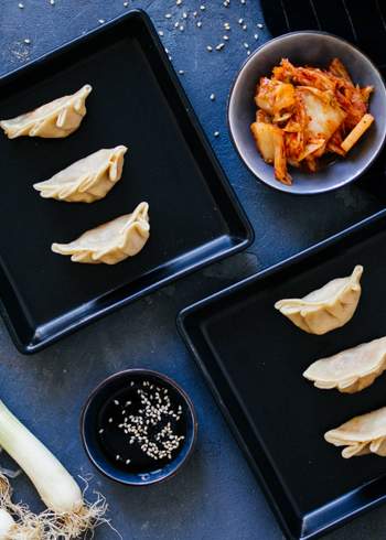 Vegane Mandu mit Kimchi