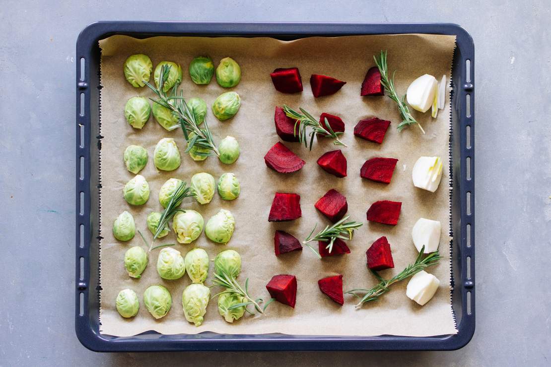 R495 Cremige Polenta mit Rosenkohl & Rote Beete