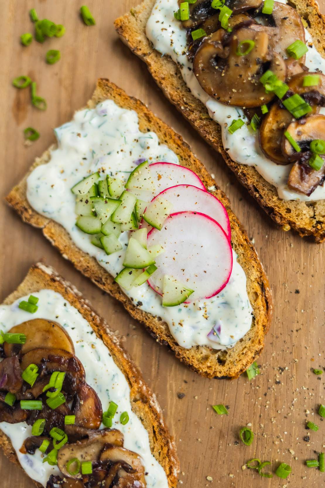 R684 Homemade Vegan Herb Quark Dip