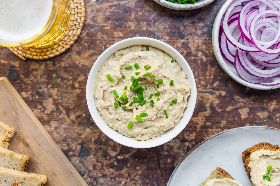 R88 Vegan bavarian cheese obazda