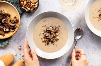 Vegan Chestnut Soup with roasted Mushrooms and spicy Nut Topping