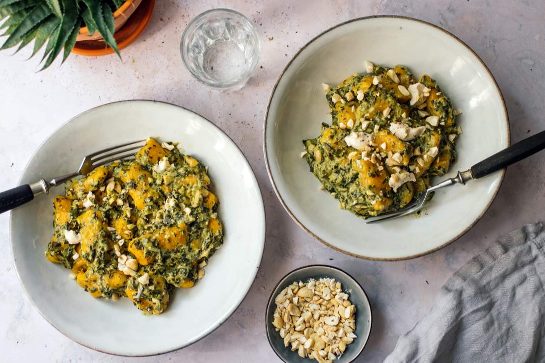 R481 Vegane Kürbisgnocchi mit cremiger Spinat-Frischkäse-Soße