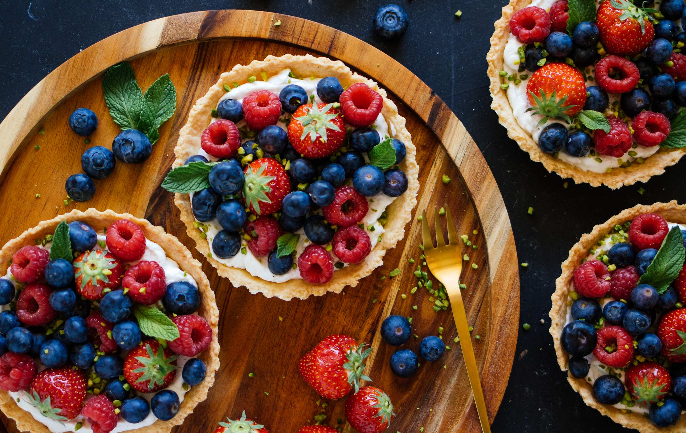 Vegan Berry Tartlets - Zucker&Jagdwurst