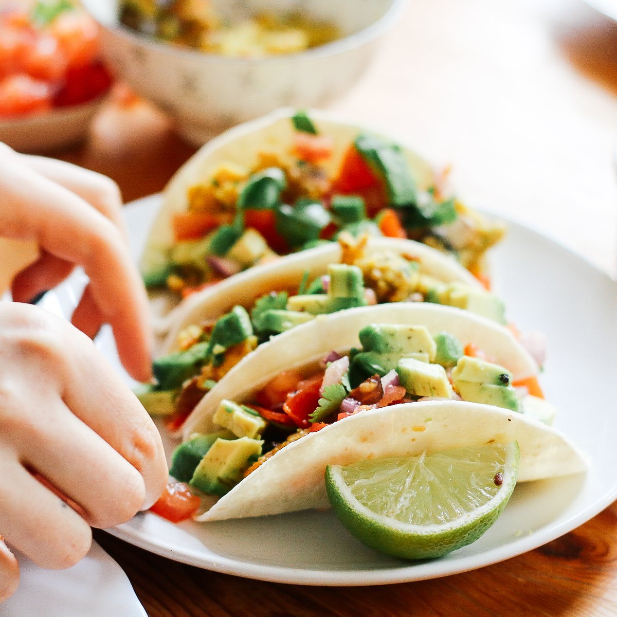 Frühstück-Tacos mit veganem Omelett