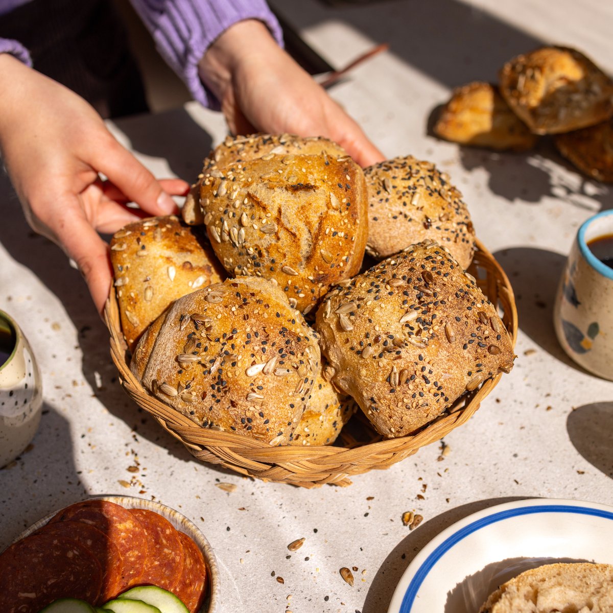 Einfache Sauerteigbrötchen über Nacht