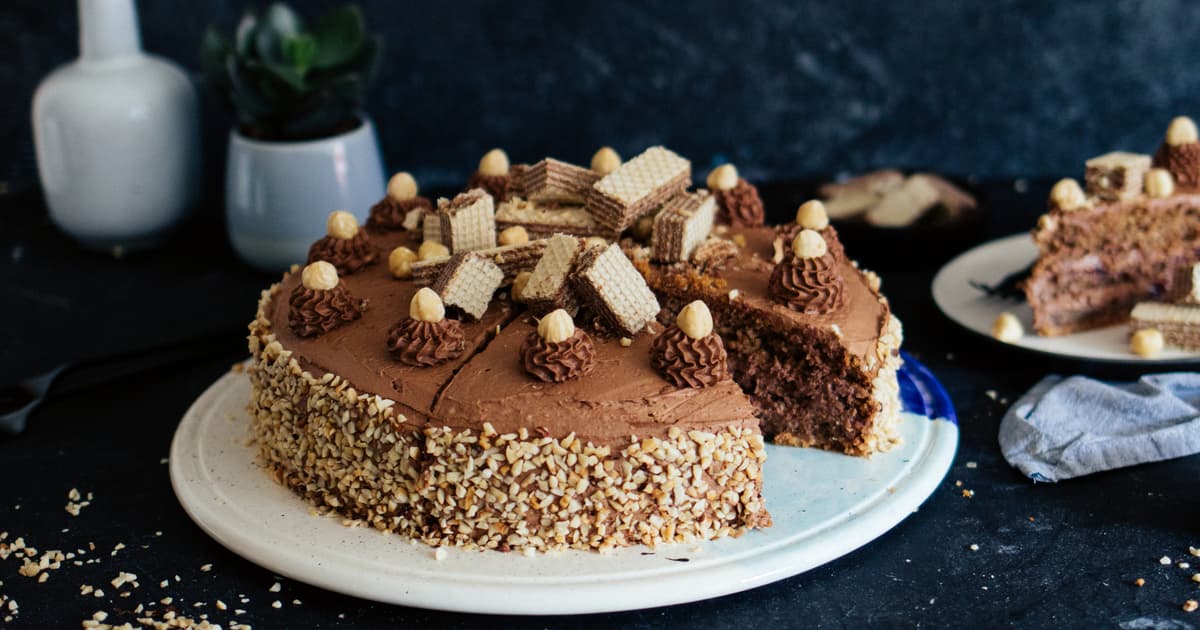 Vegan Whole Grain Hazelnut Cake with Nougat Cream | Recipe | Zucker&Jagdwurst