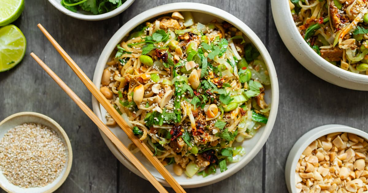 Stir-Fried Noodles with Peanut Sauce in 25 Minutes | Vegan | Zucker&Jagdwurst