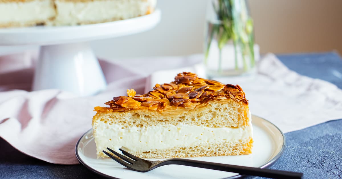 Vegan Bienenstich (Bee Sting Cake) | Vegan Baking | Zucker&Jagdwurst