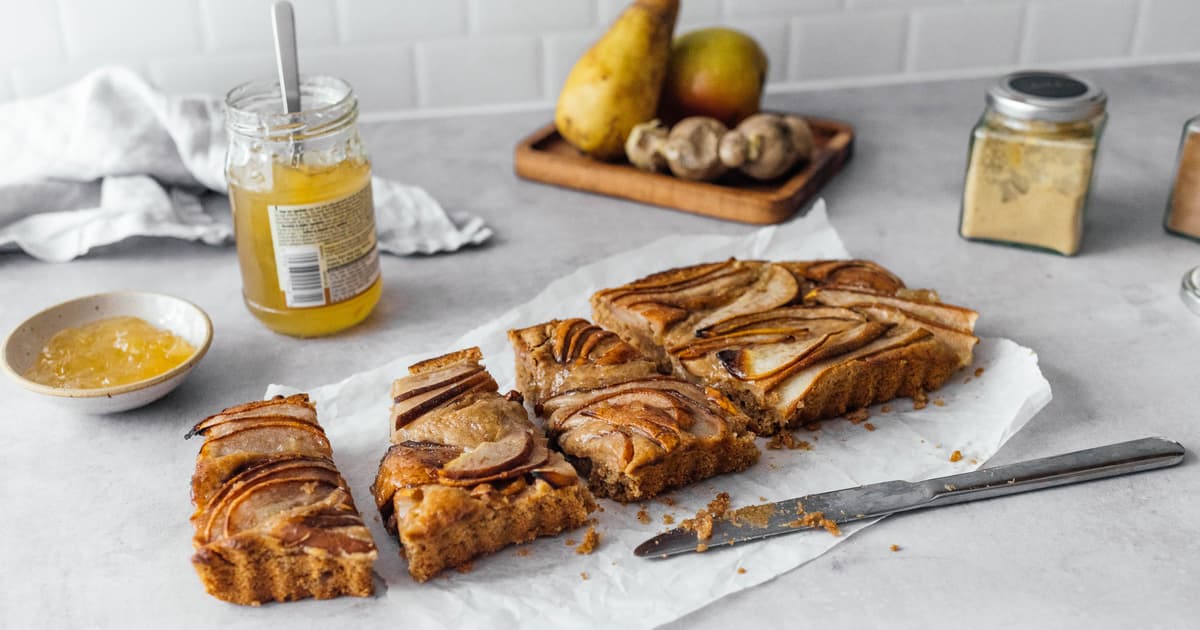 Vegan Pear Ginger Cake | Baking | Recipe | Simple | Zucker&Jagdwurst