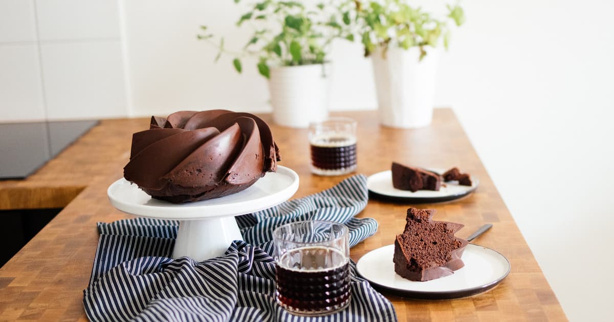 Simple, vegan Chocolate Cola Cake | Zucker&Jagdwurst
