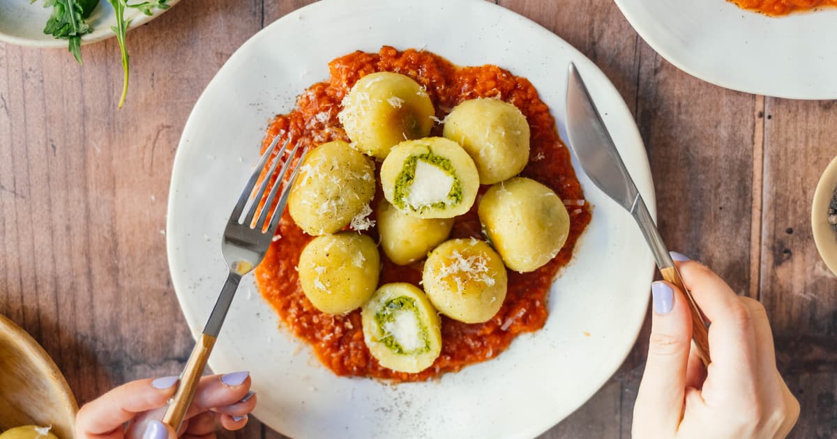 Spinach-stuffed Gnocchi with Plant-Based Mozzarella | Recipe | Zucker&Jagdwurst
