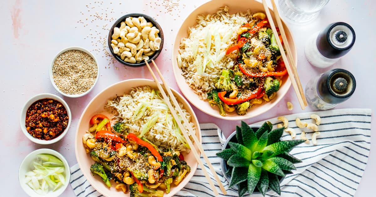 Quick Stir-Fry with Cashew and Rice | Recipe | Healthy | Zucker&Jagdwurst