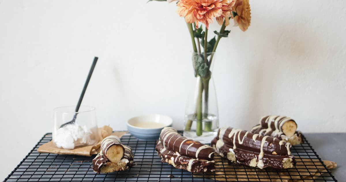 Vegan Chocolate Covered Banana with Sponge Cake | Recipe | Zucker&Jagdwurst