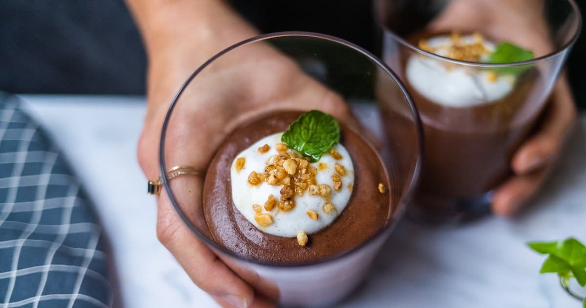 Vegan Chocolate Mousse without silken tofu | Quick Recipe | Zucker&Jagdwurst