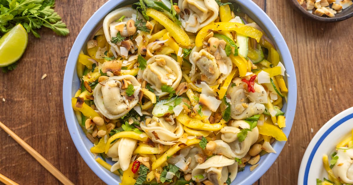 Vegan Tortellini Salad with Mango and Lime Dressing | Recipe | Zucker&Jagdwurst