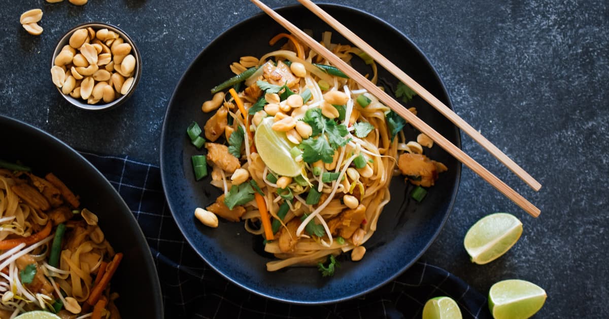 Vegan Pad Thai with “chicken“ | Quick recipe | Zucker&Jagdwurst