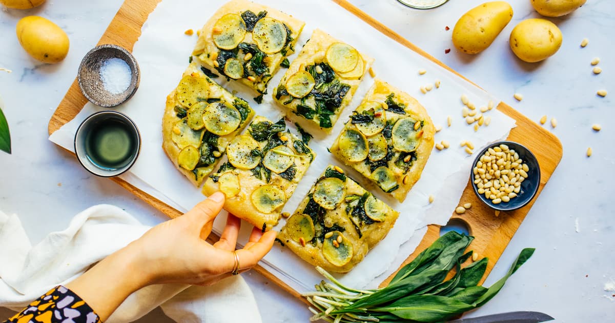 Easy Vegan Wild Garlic Focaccia Recipe | Fluffy | Zucker&Jagdwurst