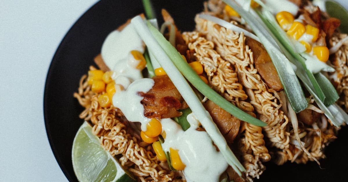 Vegan Ramen Taco | Recipe with "chicken-like" soymeat | Zucker&Jagdwurst