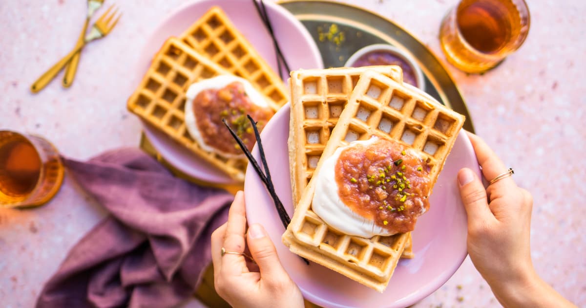 Vegan Vanilla Waffles with Rhubarb Compote | Recipe | Zucker&Jagdwurst
