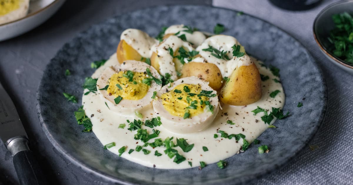 Vegan Boiled Eggs in Mustard Sauce with Potatoes | Recipe | Zucker&Jagdwurst
