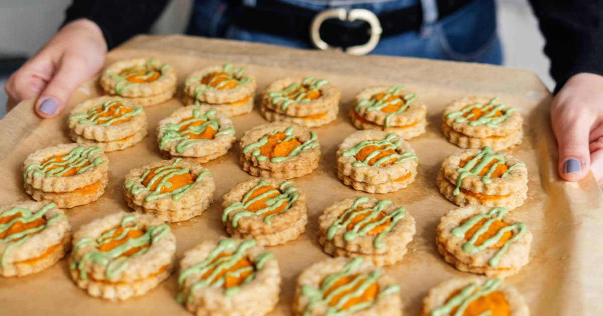 Savory Vegan Linzer Cookies | Recipe | Simple | Zucker&Jagdwurst