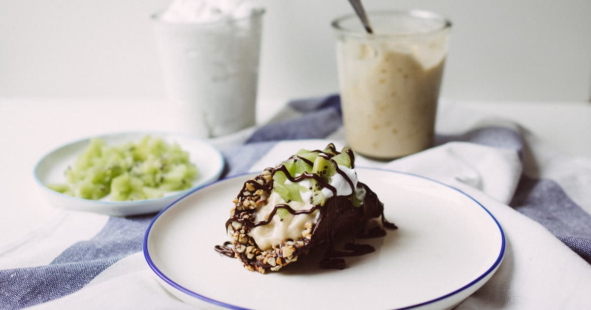 Vegan Chocolate Tacos with Nice Cream & Kiwi | Vegan Recipe | Zucker&Jagdwurst