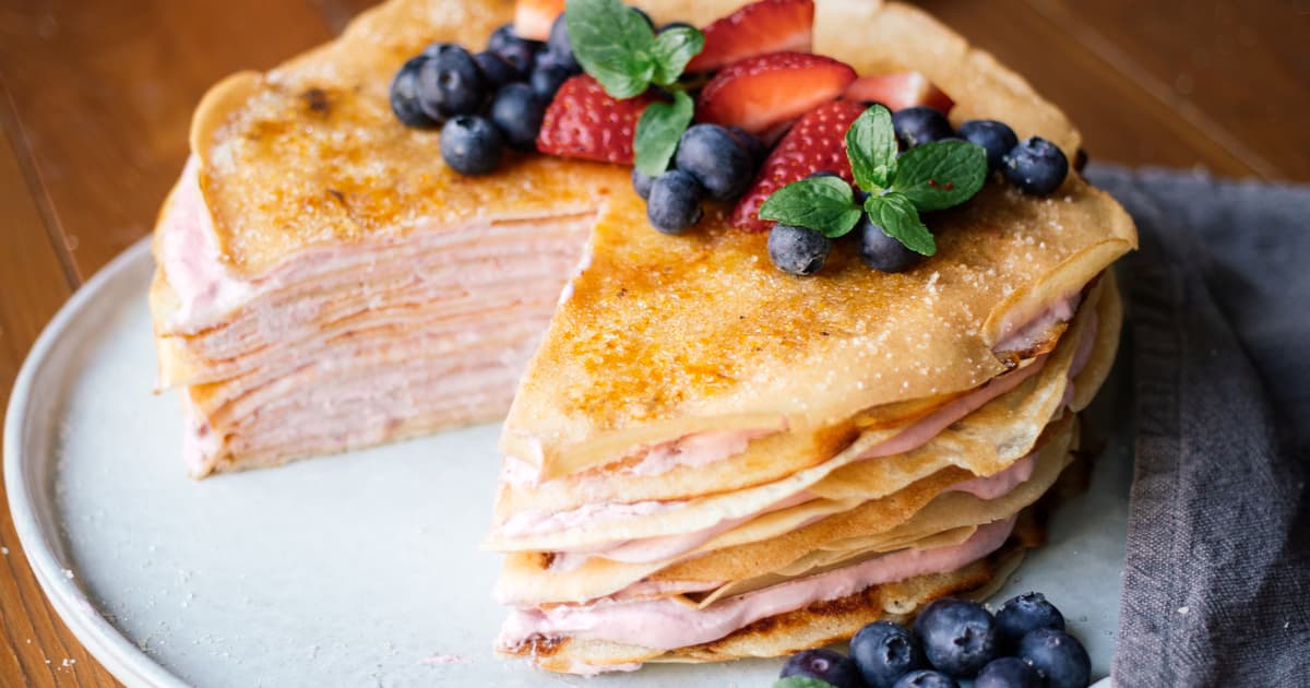 Vegan Crêpe Cake with Strawberries | Easy Recipe | Zucker&Jagdwurst