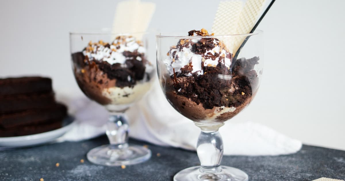 Veganer Brownie Sundae | vegan ice cream bowl | Zucker&Jagdwurst