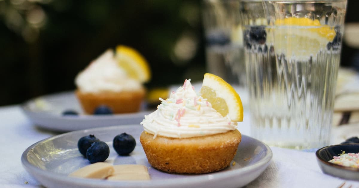 Vegan Lemon Cupcakes with White Chocolate | Baking | Zucker&Jagdwurst