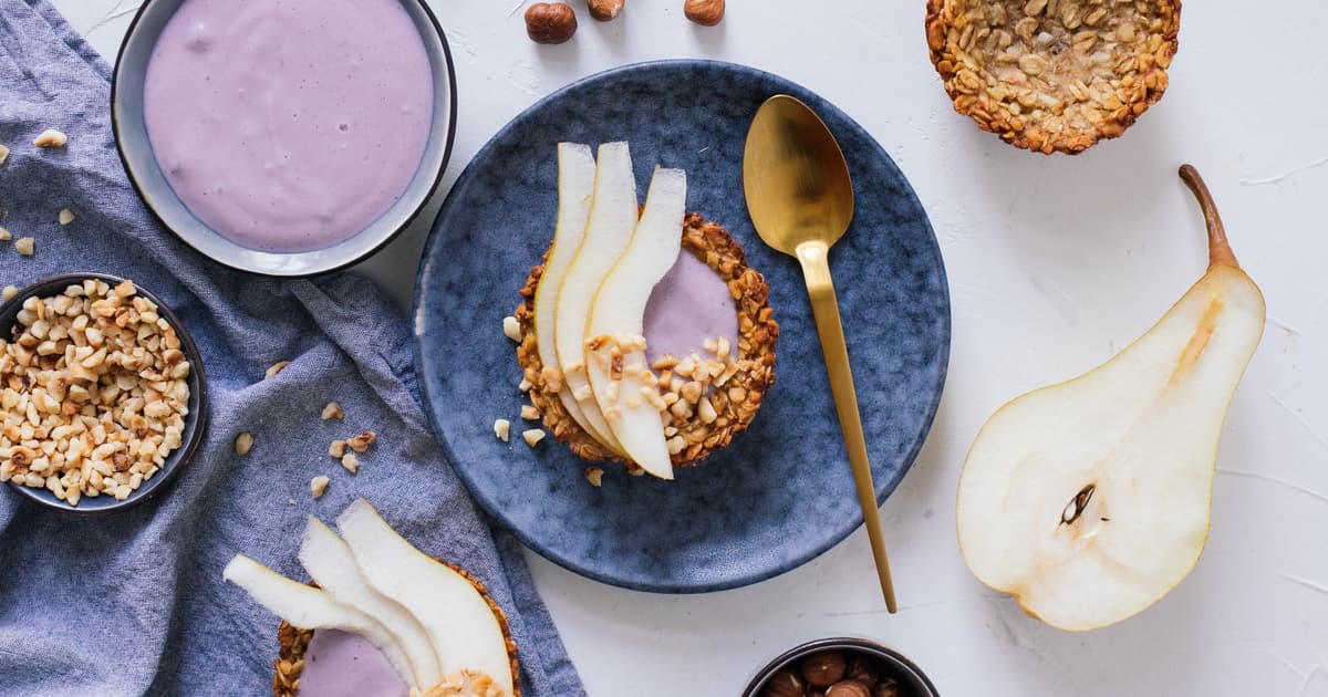 Quick granola cups with blueberry yogurt | Vegan Recipe | Zucker&Jagdwurst