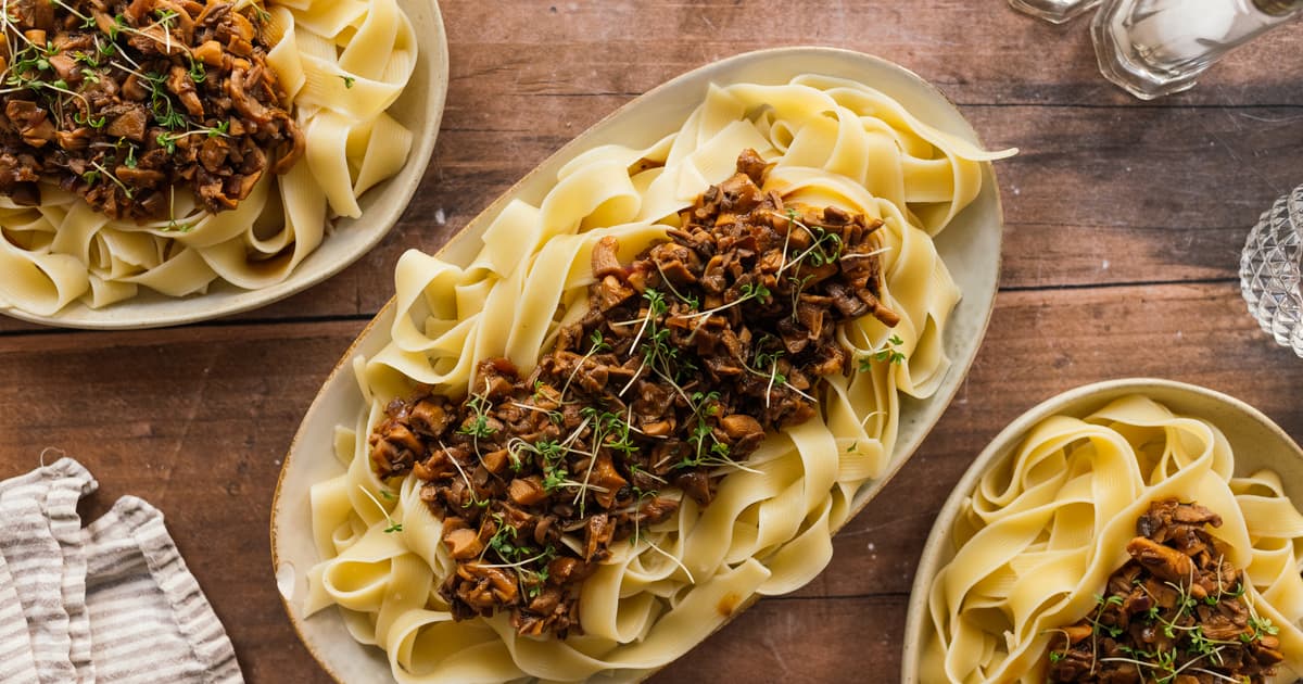 Vegan Pappardelle with Mushroom Ragout | Easy Recipe | Zucker&Jagdwurst