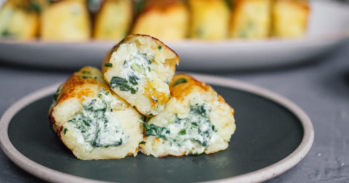 Vegan Potato Cakes with Creamy Spinach Filling | Easy Recipe | Zucker&Jagdwurst